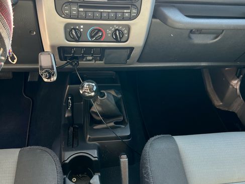 Used 2006 Jeep Wrangler Unlimited image 21