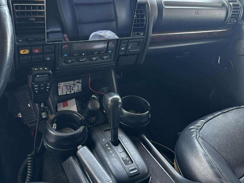 Used 2003 Land Rover Discovery SE image 9