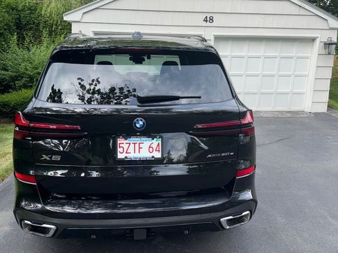Used 2026 BMW X5 xDrive50e w/ M Sport Package AWD/4WD image 9