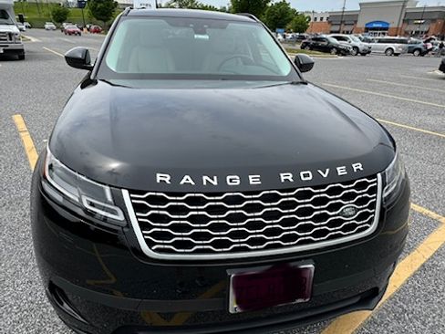Used 2018 Land Rover Range Rover Velar S AWD/4WD image 2