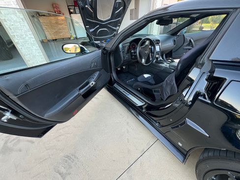 Used 2009 Chevrolet Corvette ZR1 w/ Preferred Equipment Group image 17