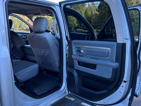 Used 2018 RAM 2500 Big Horn image 10