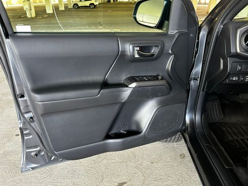 Used 2023 Toyota Tacoma TRD Off-Road AWD/4WD image 19