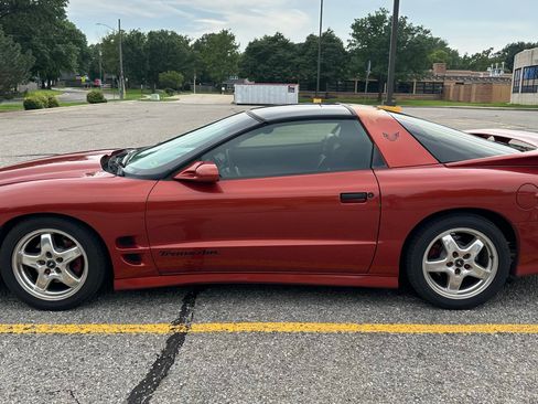 Used 2002 Pontiac Firebird Trans Am w/ SLP Firehawk Pkg RWD image 4