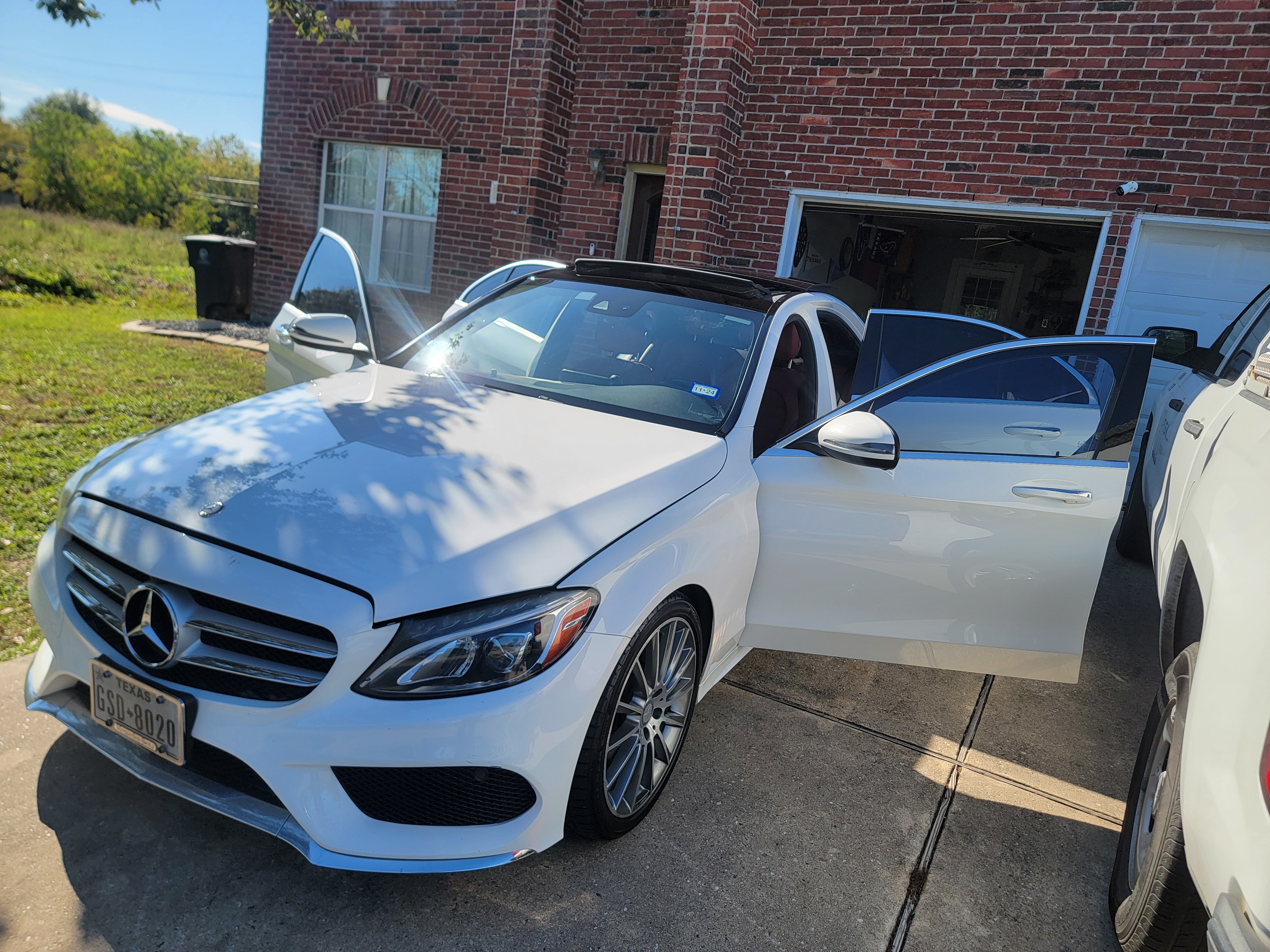 Used 2016 Mercedes-Benz C 300 Sedan image 3