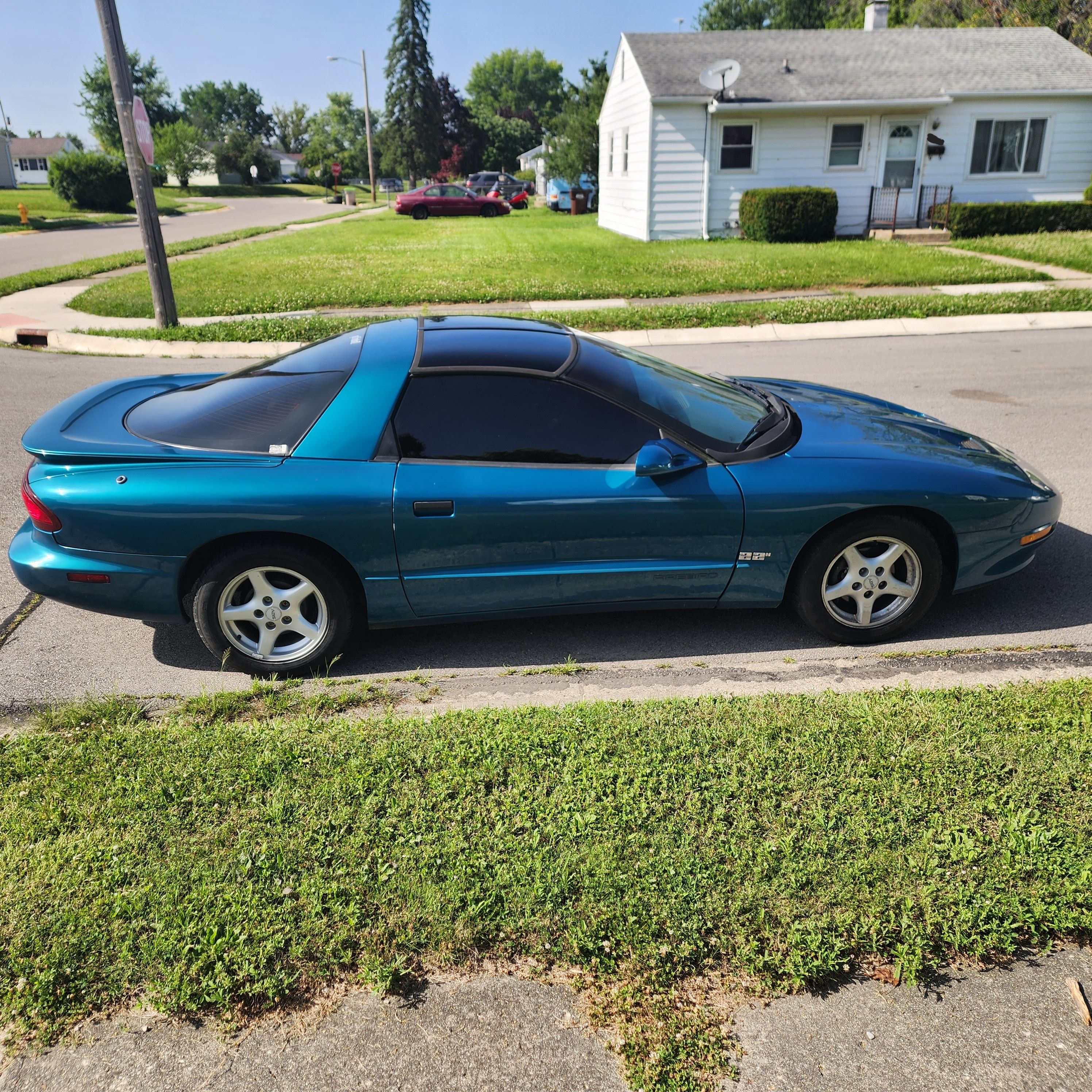 Used 1996 Pontiac Firebird Coupe RWD image 9