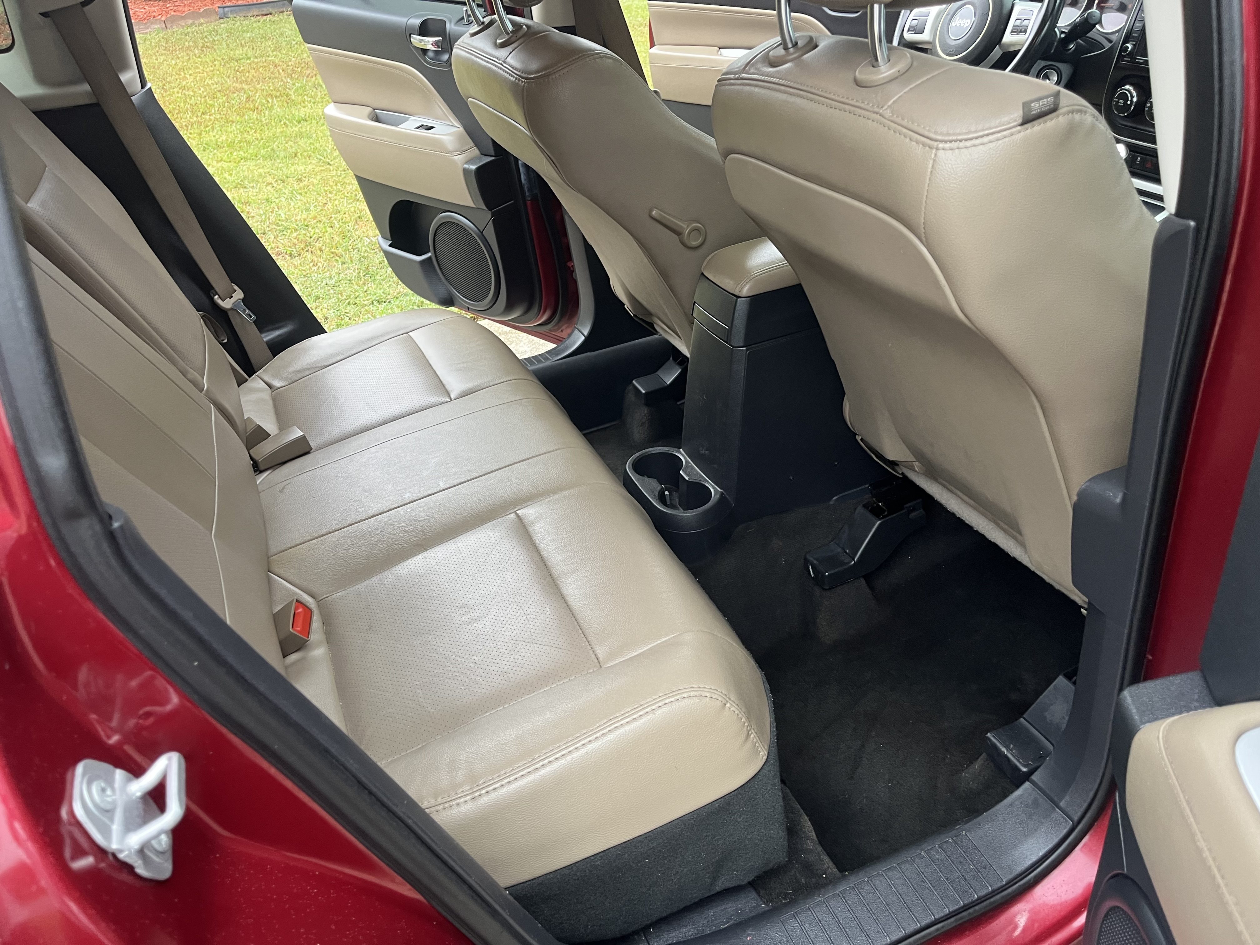 Used 2016 Jeep Compass High Altitude FWD image 12
