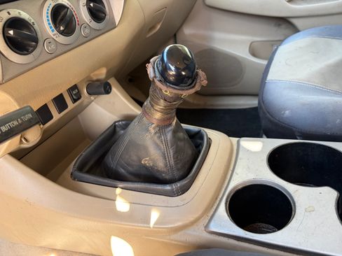 Used 2009 Toyota Tacoma Pickup 4D 6 ft image 21