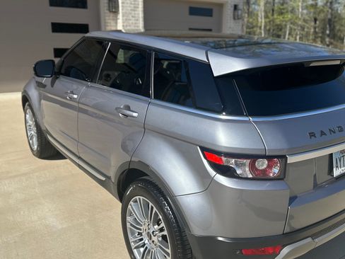 Used 2012 Land Rover Range Rover Evoque Prestige image 9