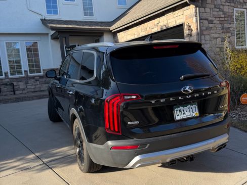 Used 2020 Kia Telluride SX w/ SX Prestige Package image 9