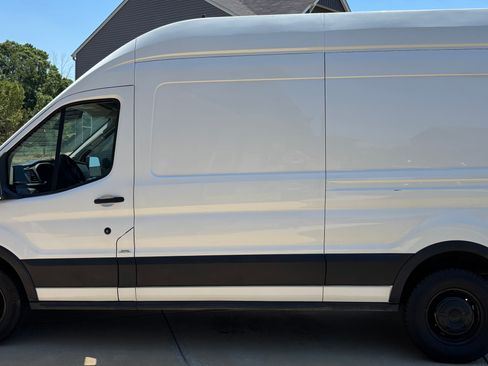 Used 2020 Ford Transit 250 148 High Roof w/ Load Area Protection Package RWD image 2