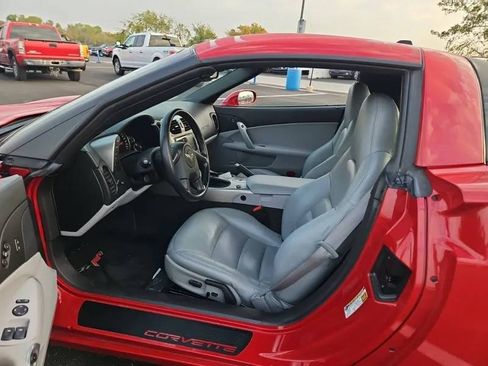 Used 2005 Chevrolet Corvette Coupe w/ Preferred Equipment Group image 15