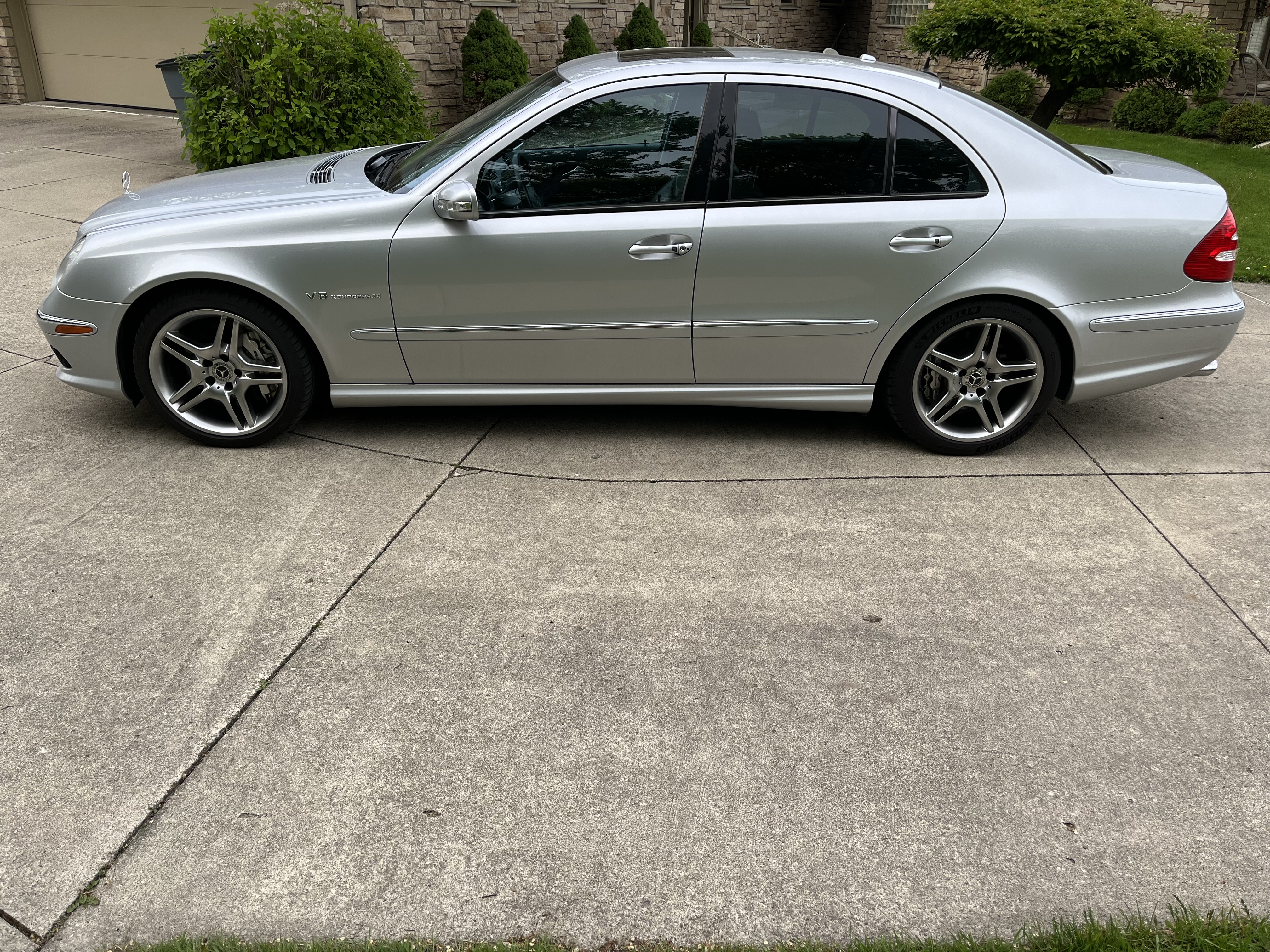 Used 2006 Mercedes-Benz E 55 AMG Sedan image 24
