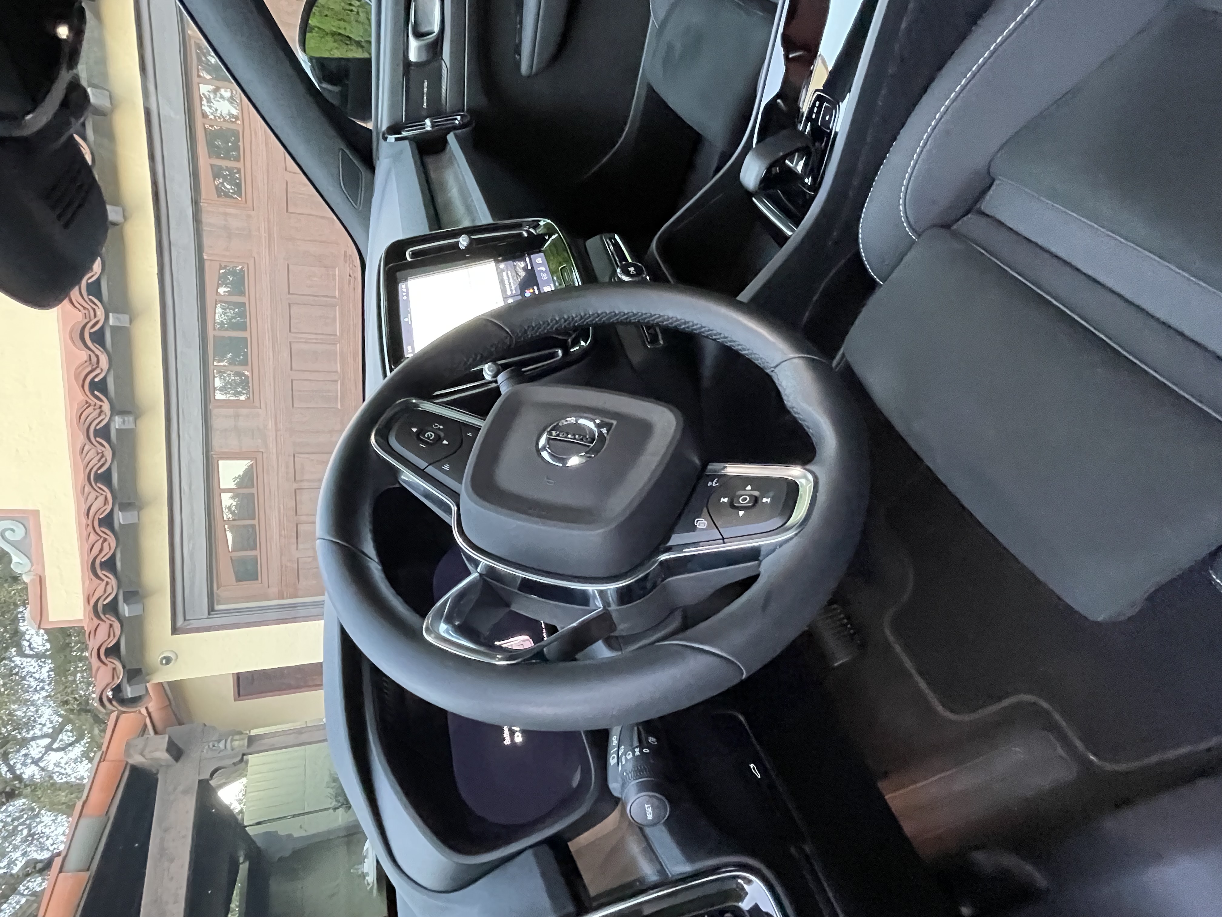 Used 2023 Volvo C40 P8 Recharge Ultimate AWD/4WD image 27
