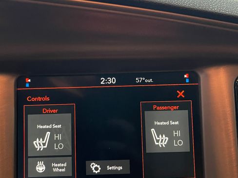 Used 2023 Dodge Charger SXT w/ Blacktop Package image 17