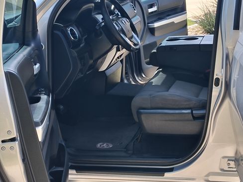 Used 2015 Toyota Tundra SR5 image 13