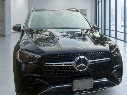 Used 2024 Mercedes-Benz GLE 350 4MATIC image 1