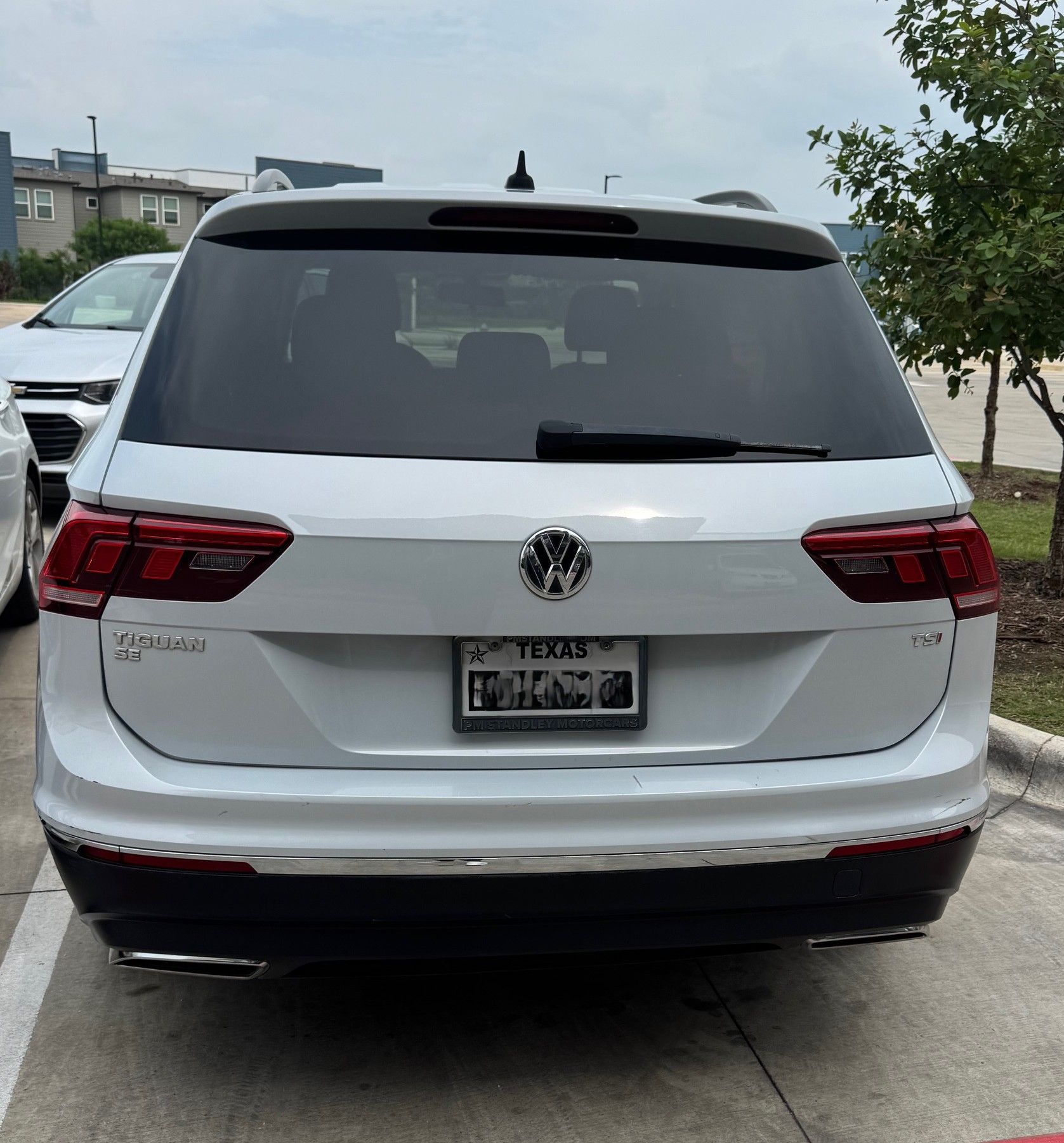 Used 2018 Volkswagen Tiguan SE FWD image 11