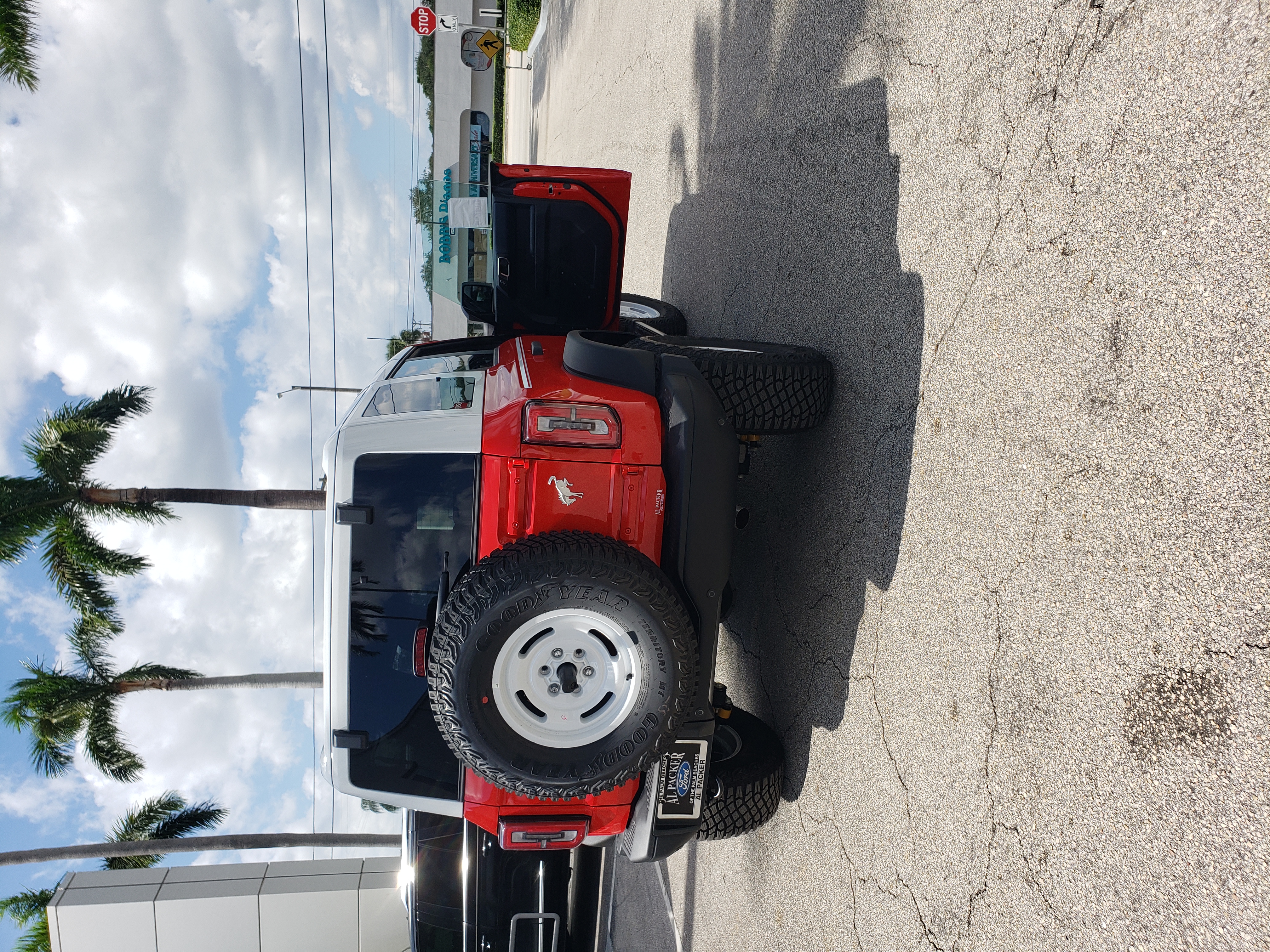 Used 2023 Ford Bronco Heritage Edition AWD/4WD image 14