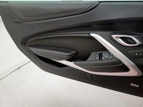 Used 2019 Chevrolet Camaro SS image 15