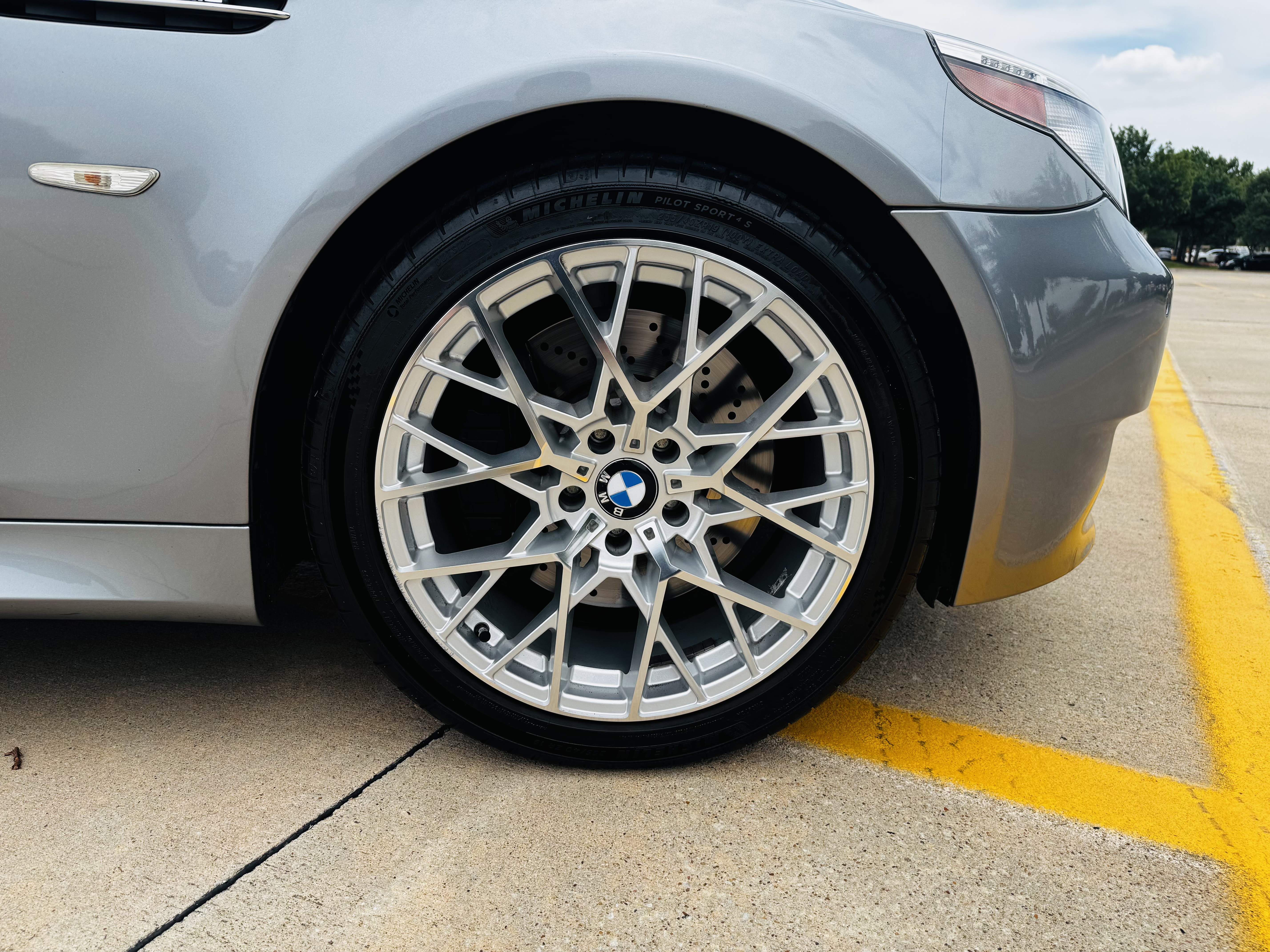 Used 2006 BMW M5 RWD image 9