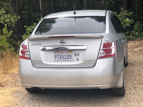 Used 2011 Nissan Sentra 2.0 S image 1