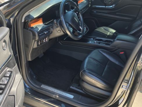 Used 2020 Lincoln Corsair Reserve w/ Equipment Group 201A image 10