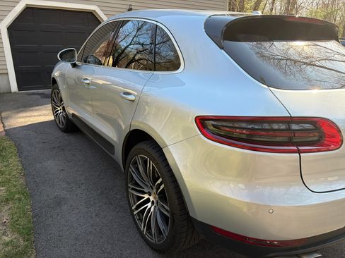 Used 2016 Porsche Macan S image 6