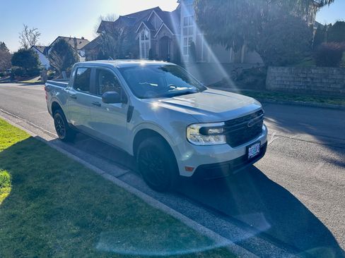 Used 2024 Ford Maverick XL image 1