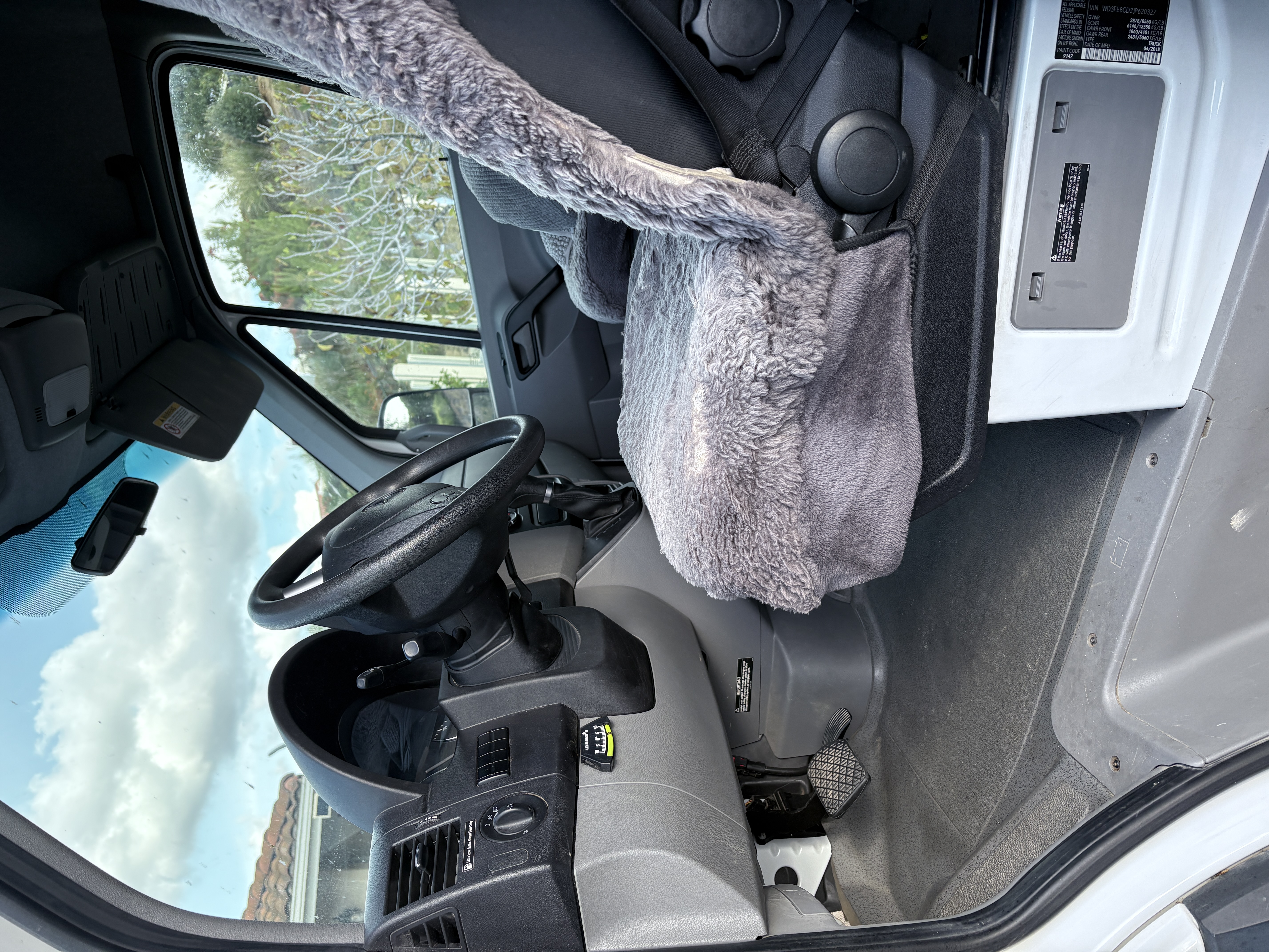 Used 2018 Mercedes-Benz Sprinter 2500 image 10