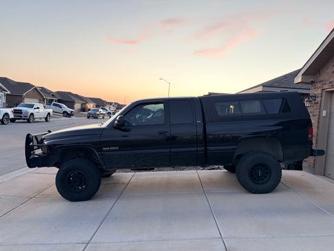 Used 1999 Dodge Ram 2500 Truck 4x4 Quad Cab image 4
