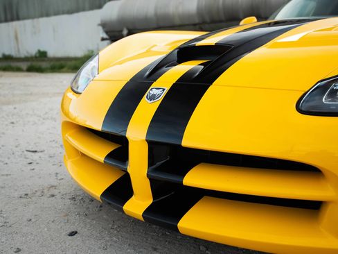 Used 2009 Dodge Viper SRT-10 RWD image 8