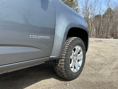 Used 2018 Chevrolet Colorado LT AWD/4WD image 4