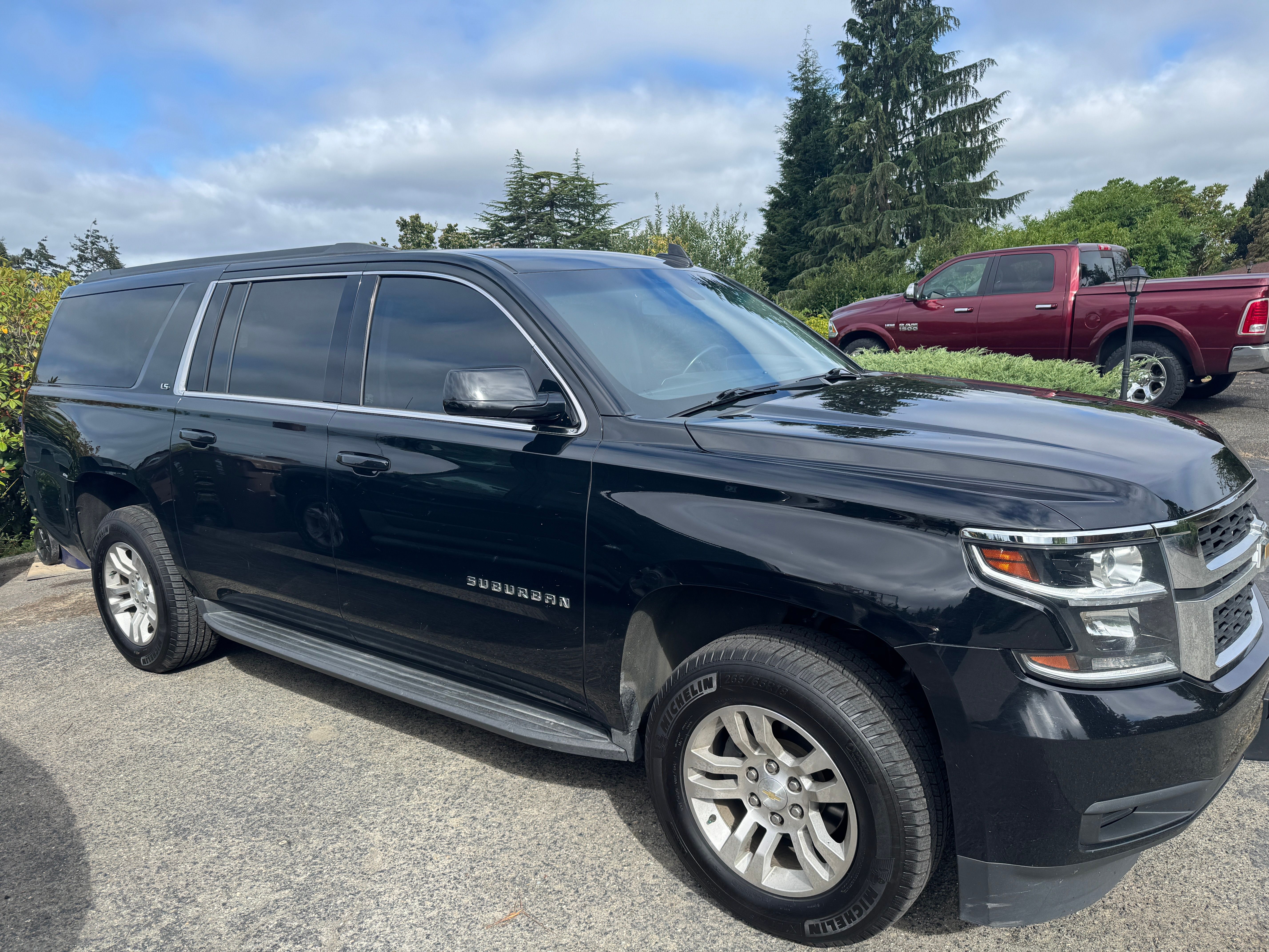 Used 2016 Chevrolet Suburban LS AWD/4WD image 4