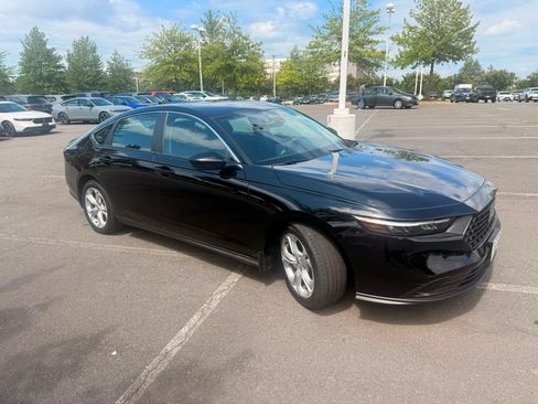 Used 2024 Honda Accord LX image 2