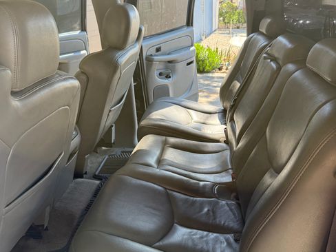 Used 2005 Chevrolet Silverado 2500 LT image 12