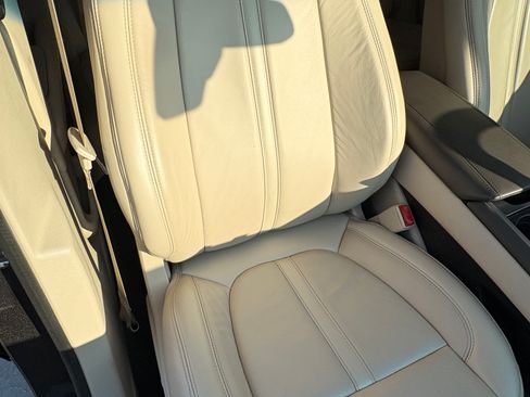 Used 2019 Lincoln MKZ Reserve w/ Reserve Plus Package FWD image 17