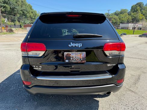 Used 2018 Jeep Grand Cherokee Limited AWD/4WD image 4