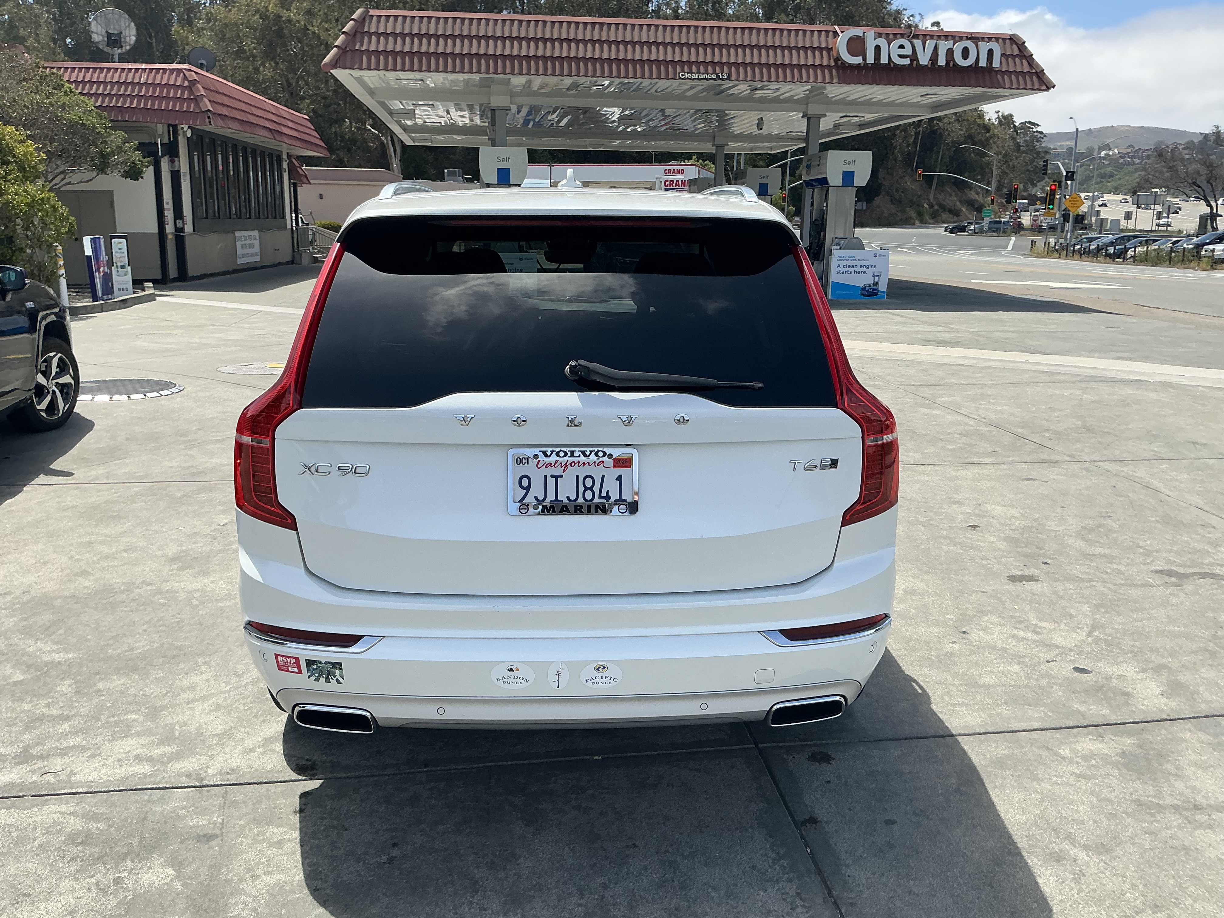 Used 2016 Volvo XC90 T6 Inscription w/ Vision Package AWD/4WD image 4