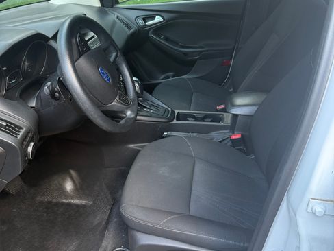Used 2016 Ford Focus SE FWD image 8