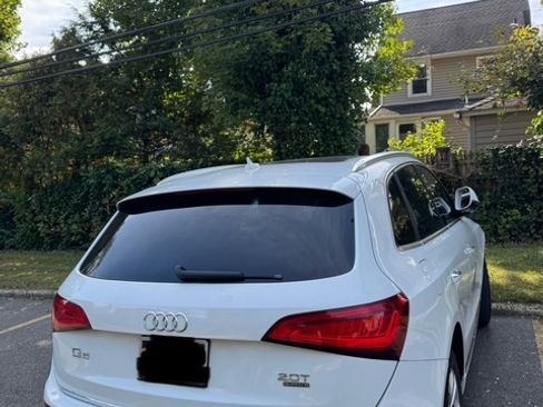 Used 2015 Audi Q5 2.0T Premium Plus w/ Technology Package image 2