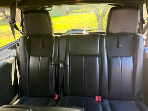 Used 2016 Ford Expedition EL XLT w/ Equipment Group 202A AWD/4WD image 16