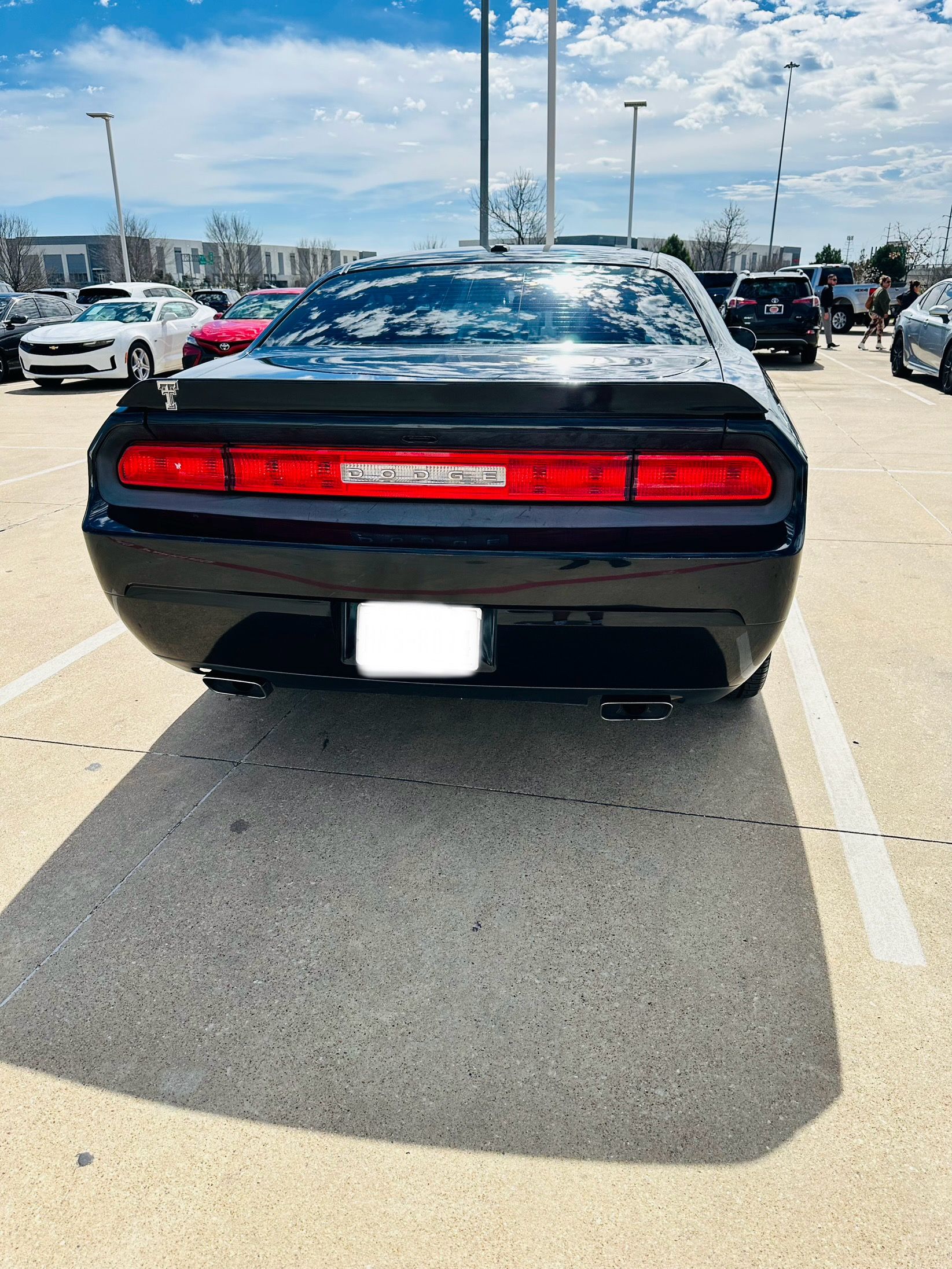 Used 2014 Dodge Challenger SXT RWD image 8