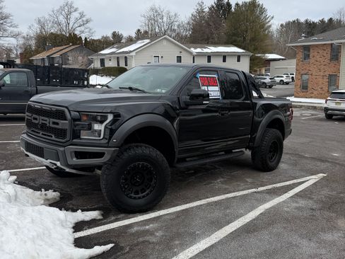 Used 2018 Ford F150 Raptor w/ Equipment Group 802A Luxury image 4