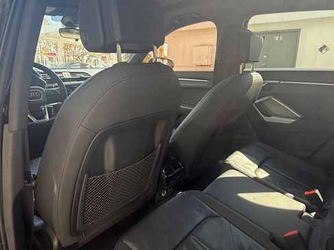 Used 2020 Audi Q3 2.0T Premium image 11