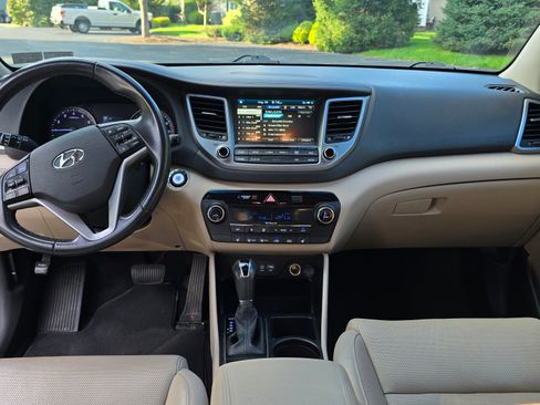 Used 2017 Hyundai Tucson Limited AWD/4WD image 20
