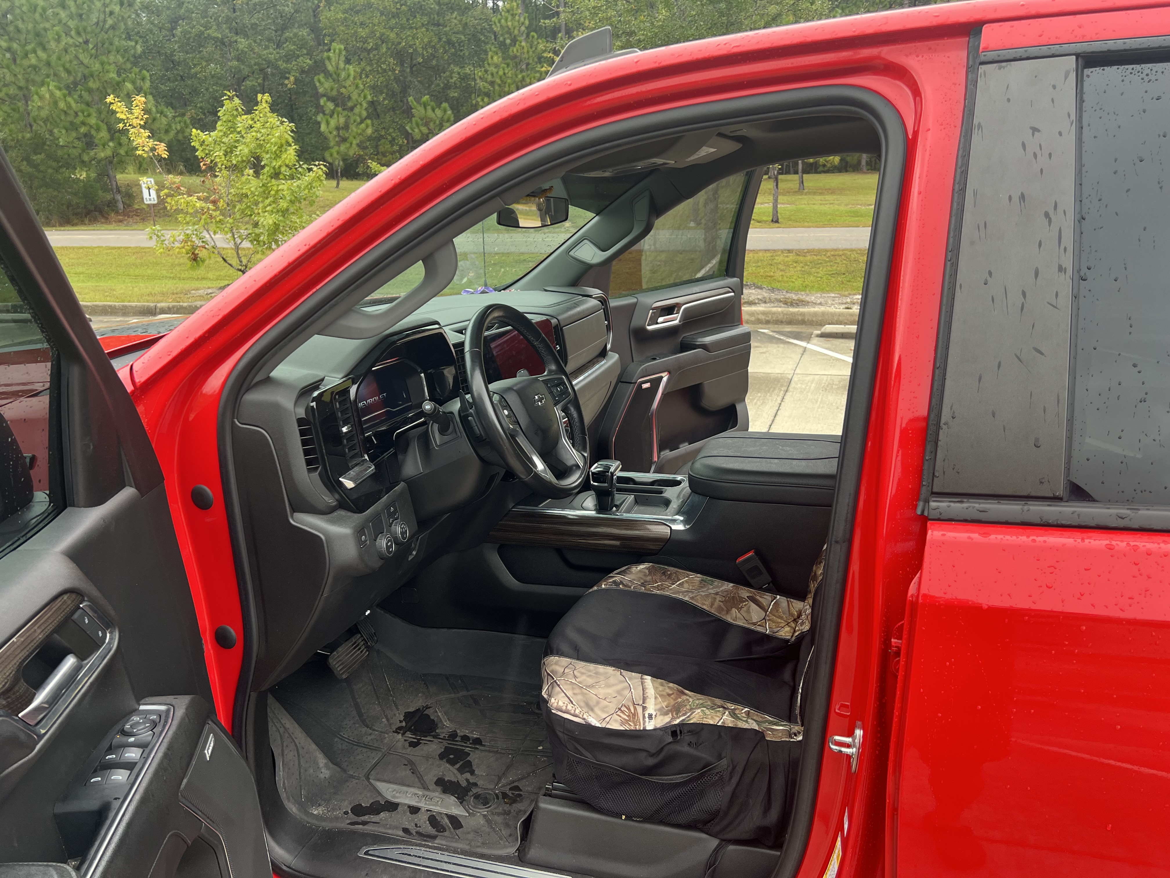 Used 2023 Chevrolet Silverado 1500 RST w/ Rally Edition RWD image 8