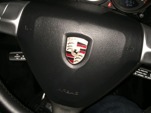 Used 2007 Porsche Cayman RWD image 9