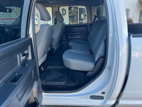 Used 2014 RAM 3500 Tradesman w/ Popular Equipment Group image 8