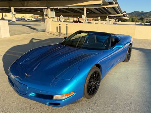 Used 1998 Chevrolet Corvette Convertible 2D image 6